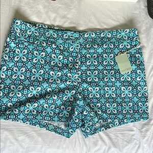 DEPT 222 Banana Breeze Women's Shorts